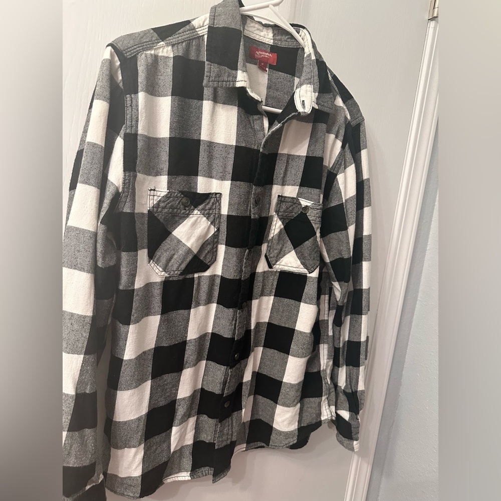 Graphic Stevie Nicks Checkered flannel. Men’s size Medium - Picture 3 of 9